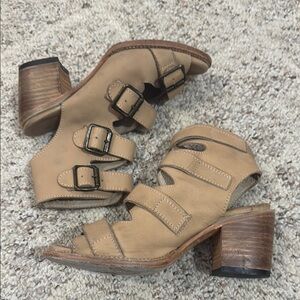 Freebird Women's Quail Tan Leather Sandals size 7